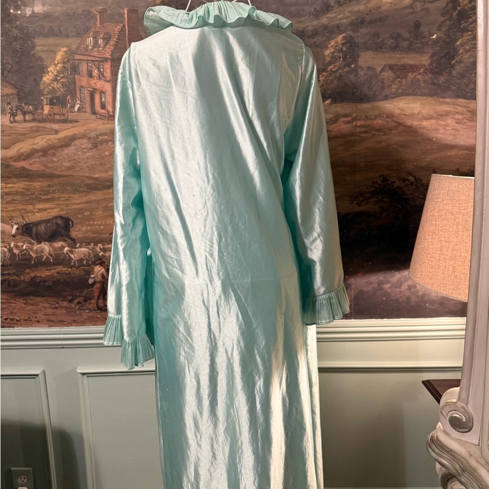Vintage Light Aqua Ruffle-Trim Women's Robe FLAWED - Sleepwear - Picture 9 of 11